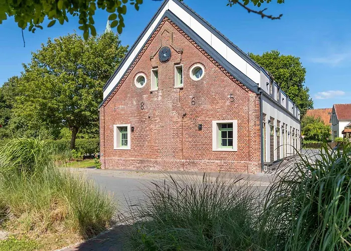 Alte Schule Klassenzimmer 1 2 * Tating