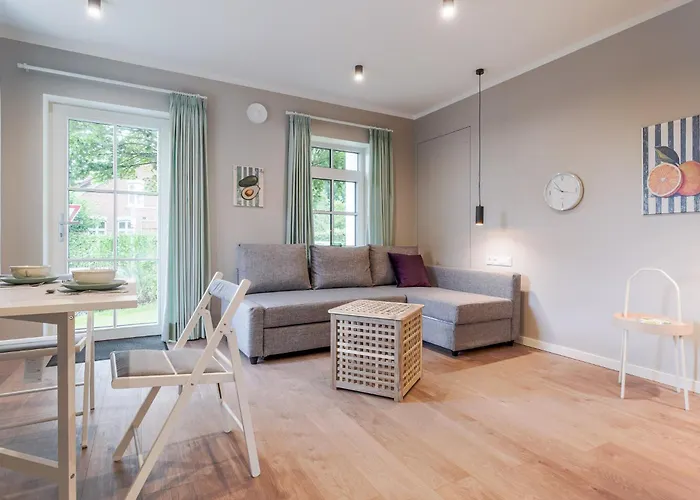 Alte Schule Klassenzimmer 1 2